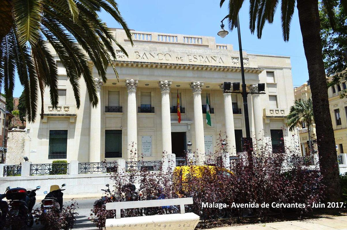 045- Malaga Avenida de Cervantes.JPG